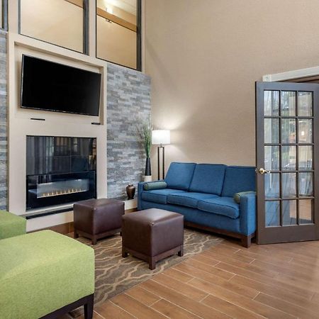 Comfort Inn South Ινδιανάπολη Εξωτερικό φωτογραφία